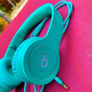 Beats solo headphones